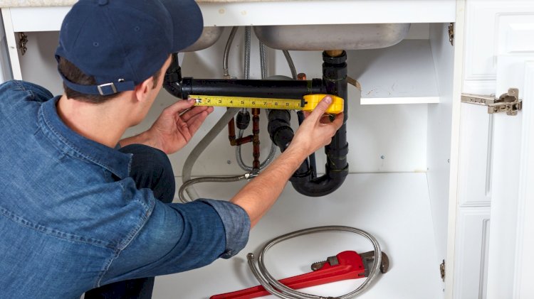 6 Reasons Why You Should Hire A Commercial Plumber