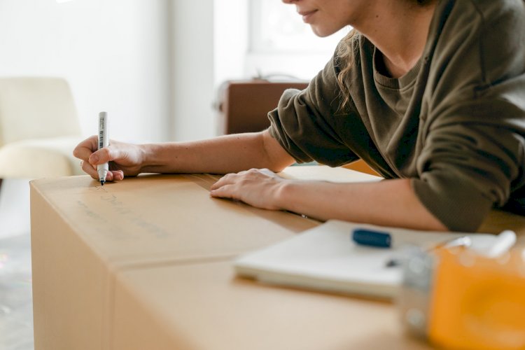 Your Guide to Moving Overseas: A Checklist